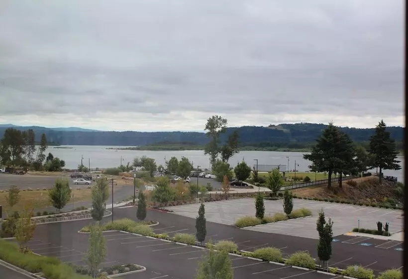 Sviitti Jokinäkymä, Best Western Plus Port Of Camaswashougal Convention Center