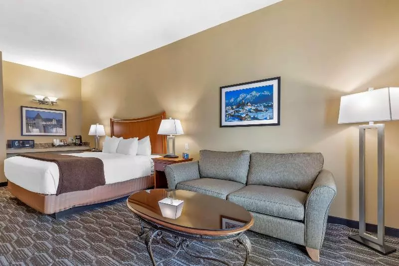 Standard-huone King-vuode, Best Western Plus Swiss Chalet Hotel & Suites
