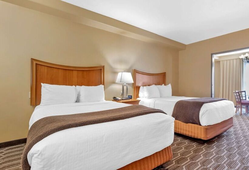 Люкс, Best Western Plus Swiss Chalet Hotel & Suites