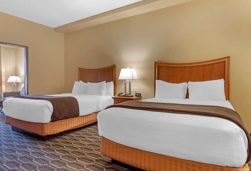 Люкс, Best Western Plus Swiss Chalet Hotel & Suites