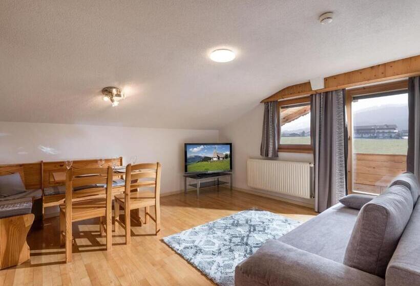 Апартаменты 3 Спальни, Edelweiss