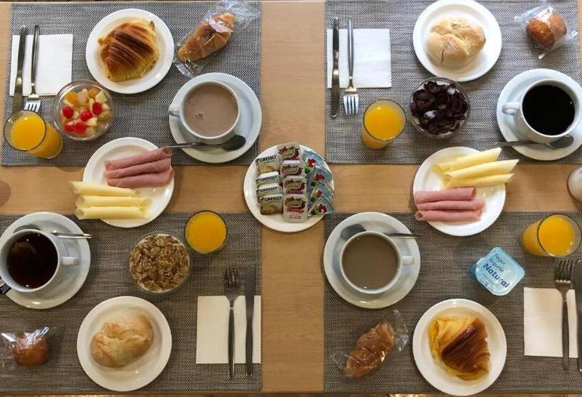 غرفة قياسية ثلاثية, Girassol