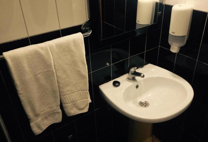 غرفة قياسية ثلاثية, Girassol