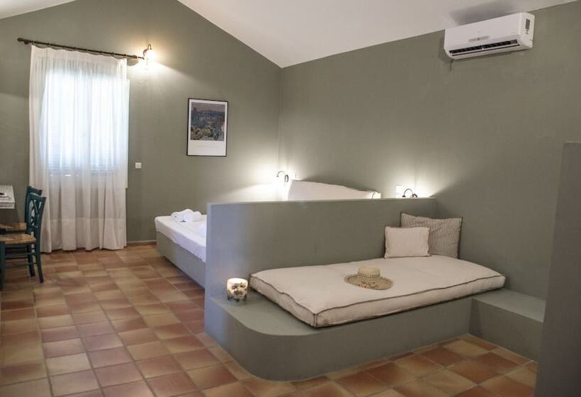 Triple Room Sea View, Mounda Beach