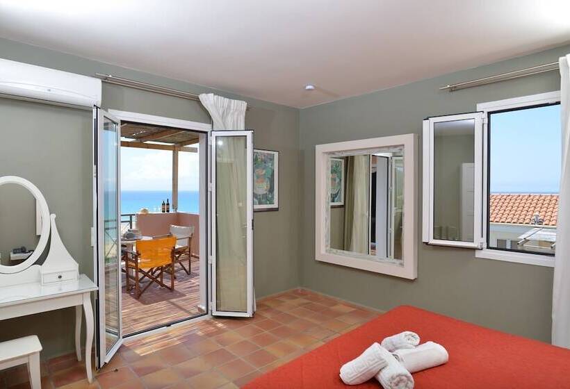 바다 전망 스위트, Mounda Beach