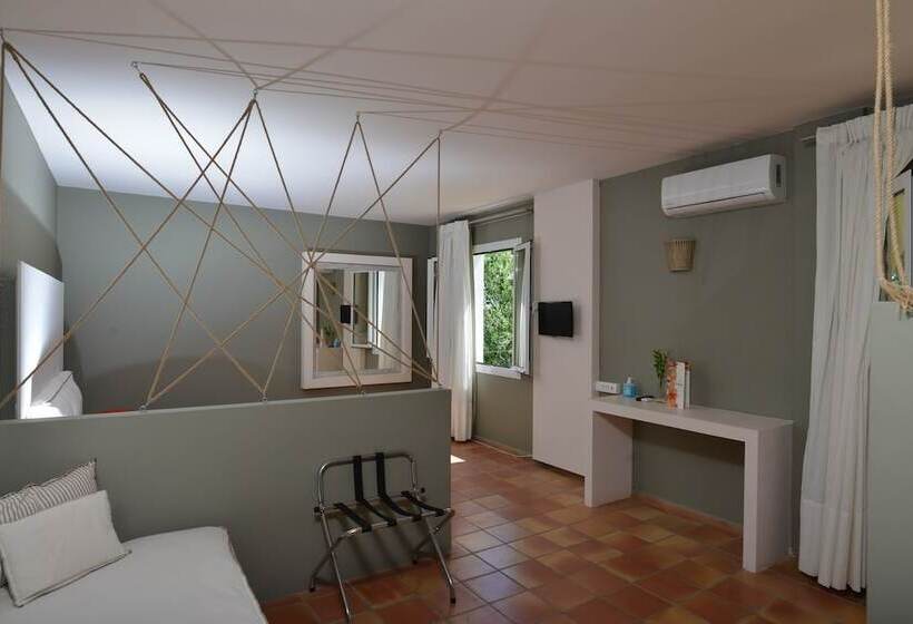 Triple Room Sea View, Mounda Beach