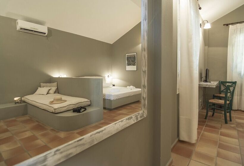 Triple Room Sea View, Mounda Beach