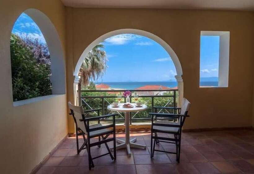 Triple Room Sea View, Mounda Beach