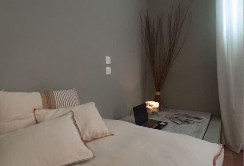 바다 전망 스위트, Mounda Beach