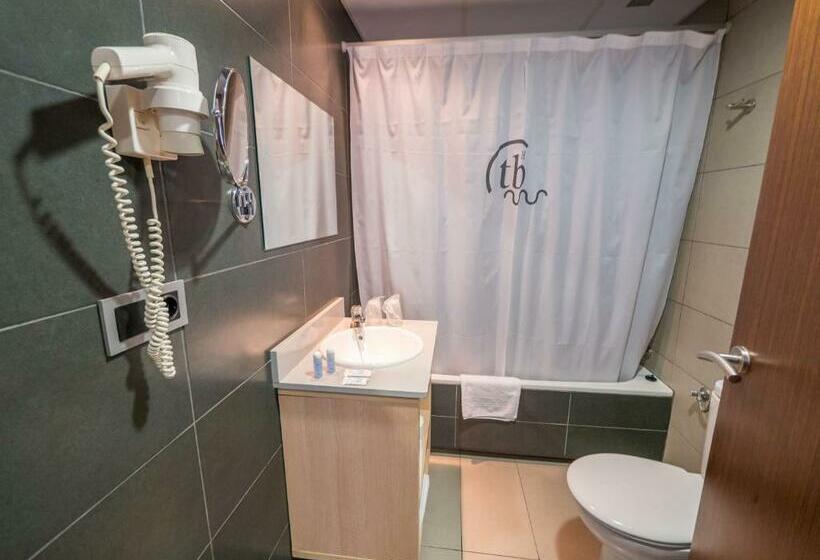 غرفة قياسية مزوَّدة بشُرفة, Tossa Beach Center