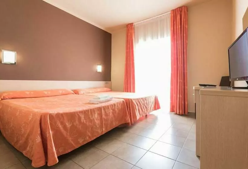 Standard Kolmen Hengen Huone Parveke, Tossa Beach Center