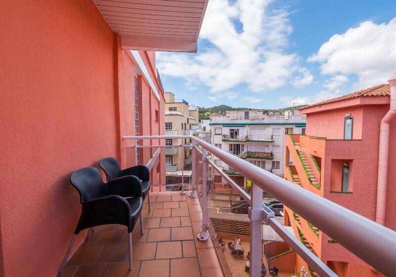 غرفة قياسية مزوَّدة بشُرفة, Tossa Beach Center