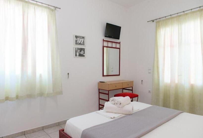 إستوديو قياسى, Morpheas Pension Rooms & Apartments