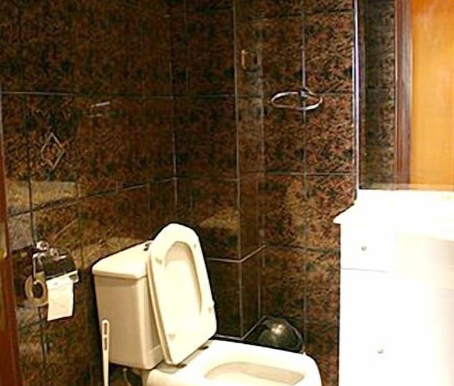 스탠다드 룸 공동 욕실, Pension Aries