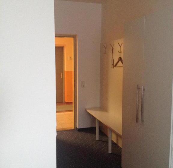 اتاق استاندارد, Pension Tennisweber