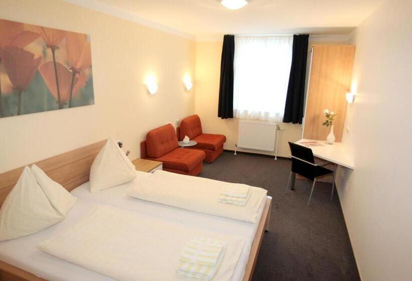 اتاق استاندارد, Pension Tennisweber