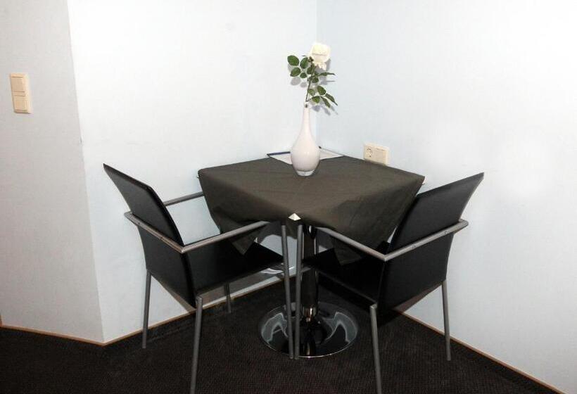 اتاق استاندارد, Pension Tennisweber