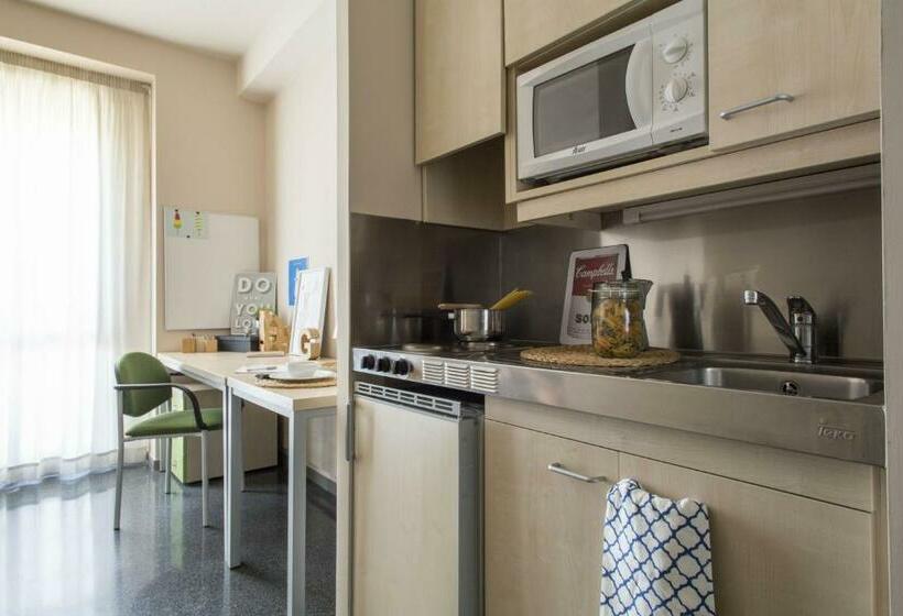 إستوديو قياسى, Residencia Universitaria Damia Bonet