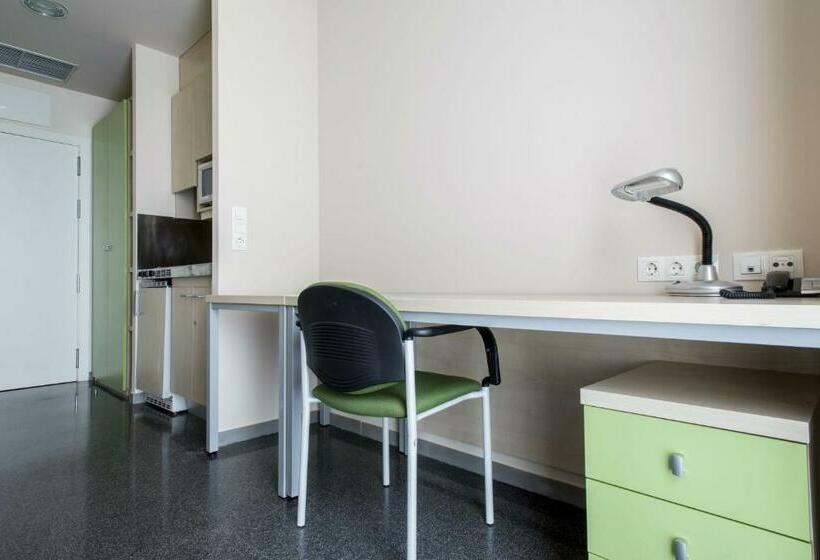 اتاق اکونومی, Residencia Universitaria Damia Bonet