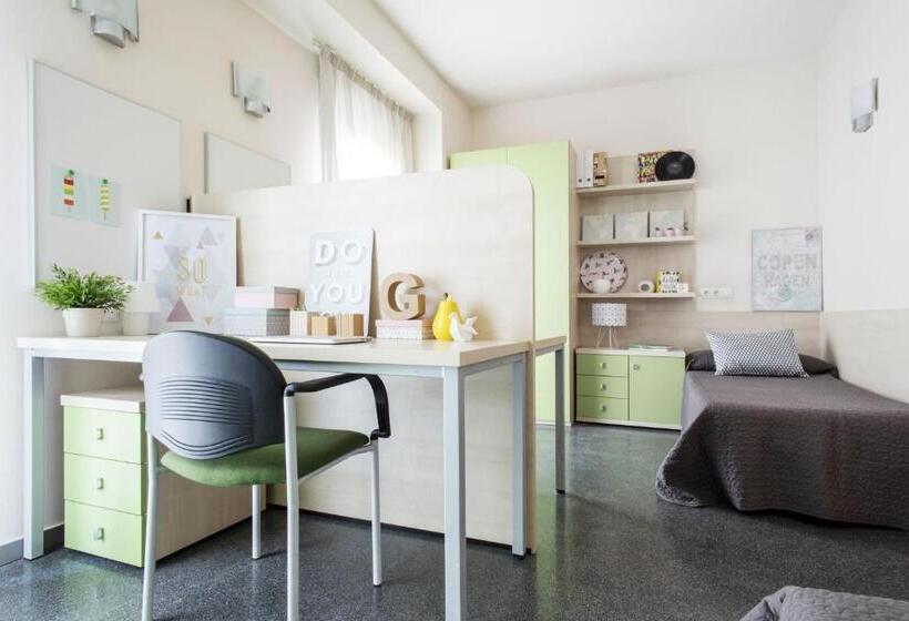 إستوديو كلاسيكى, Residencia Universitaria Damia Bonet