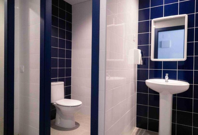Четырехместный Номер Стандарт, Sea Hostel Barcelona