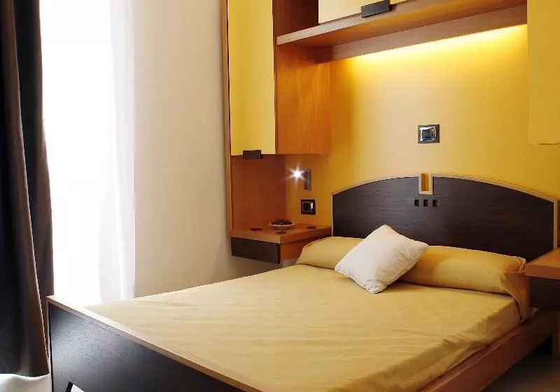 スタンダードルーム, Seven Hostel & Rooms