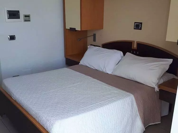 スタンダードルーム, Seven Hostel & Rooms