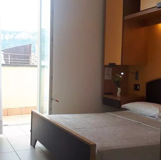 スタンダードルーム, Seven Hostel & Rooms