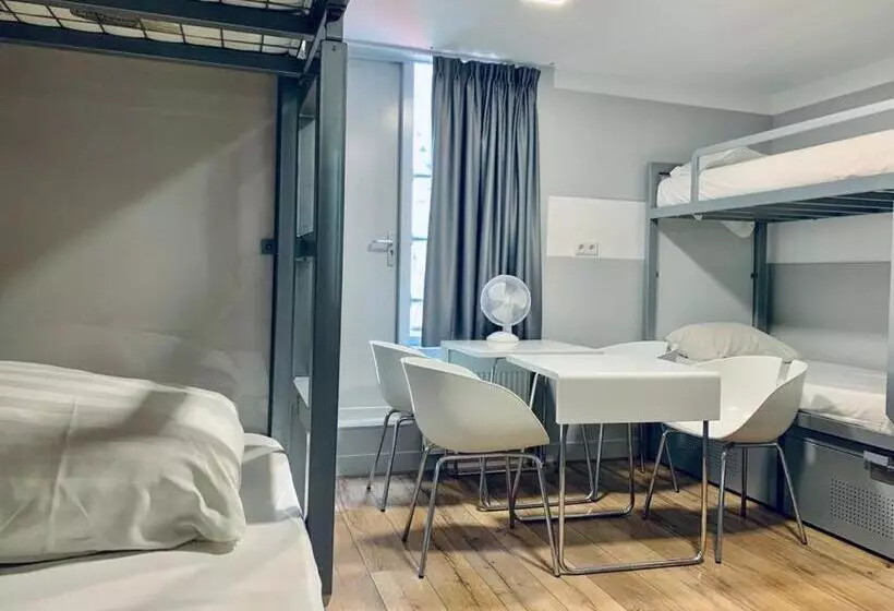 バス共有のスタンダードルーム, The White Tulip Hostel
