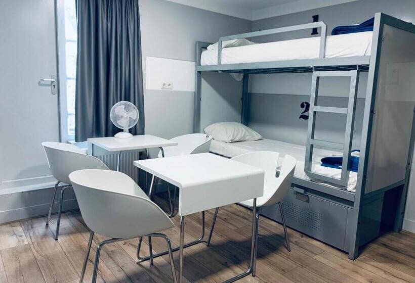 غرفة قياسية حمام مشترك, The White Tulip Hostel