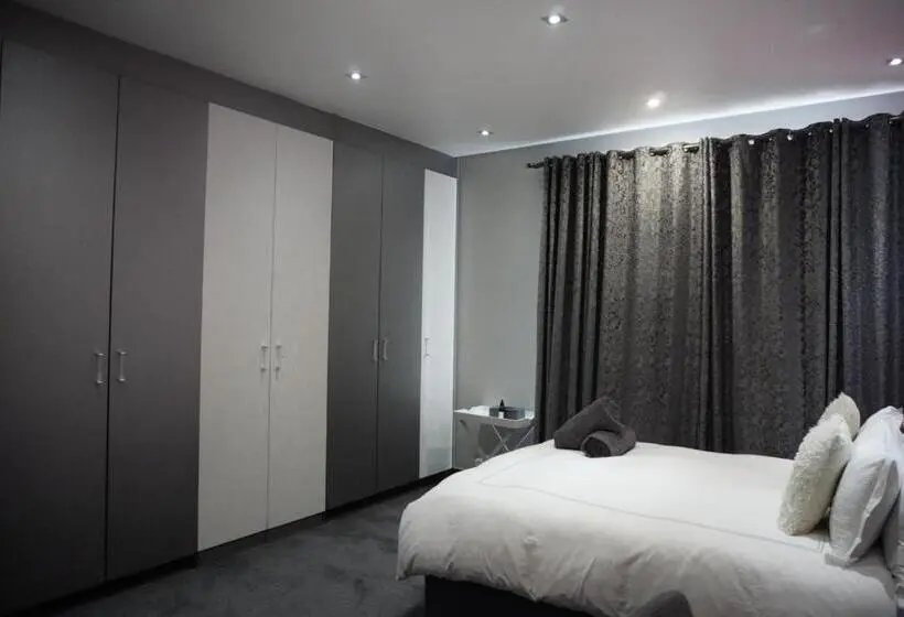 Standardzimmer, The Raz