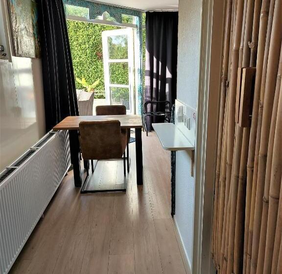 Номер Deluxe, East Meets West Bed And Breakfast