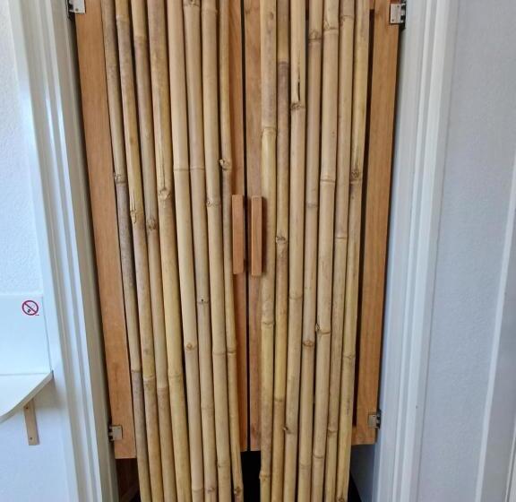 デラックスルーム, East Meets West Bed And Breakfast