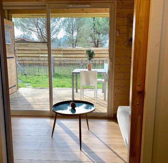 디럭스 룸, Escale Sous Le Chêne