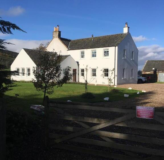 Номер Стандарт Вид на Горы, Ladyurd Farmhouse