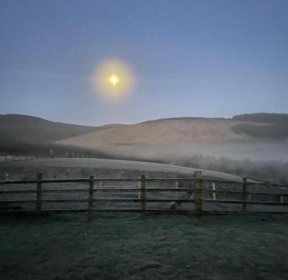 Номер Стандарт Вид на Горы, Ladyurd Farmhouse