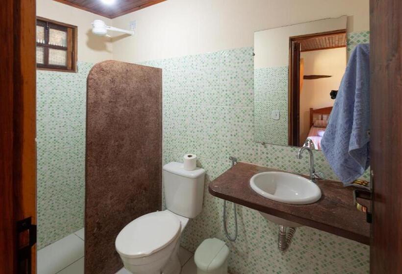 חדר סטנדרט לשלושה עם נוף לגינה, Pousada Aconchego