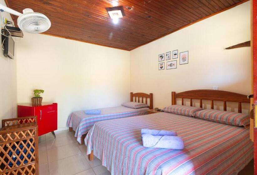 חדר סטנדרט לשלושה עם נוף לגינה, Pousada Aconchego