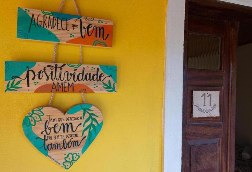 חדר לארבעה סטנדרטי עם מרפסת, Pousada Aconchego