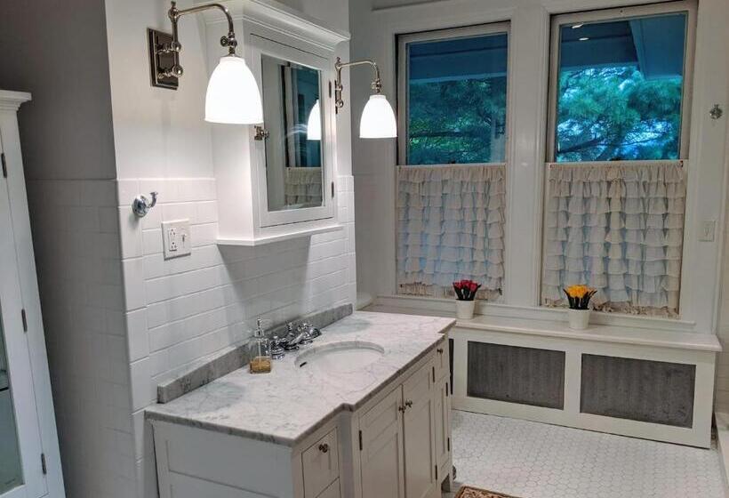 غرفة سوبيريور سرير كينج, Franklin Manor Bed And Breakfast