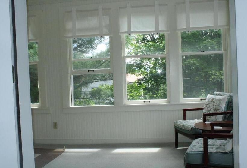 غرفة سوبيريور سرير كينج, Franklin Manor Bed And Breakfast