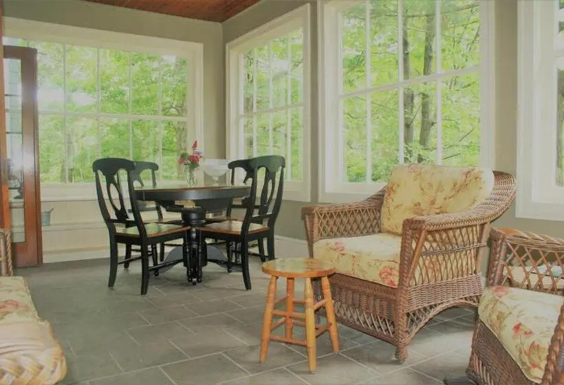 キングサイズベッドのスタンダードルーム, Franklin Manor Bed And Breakfast