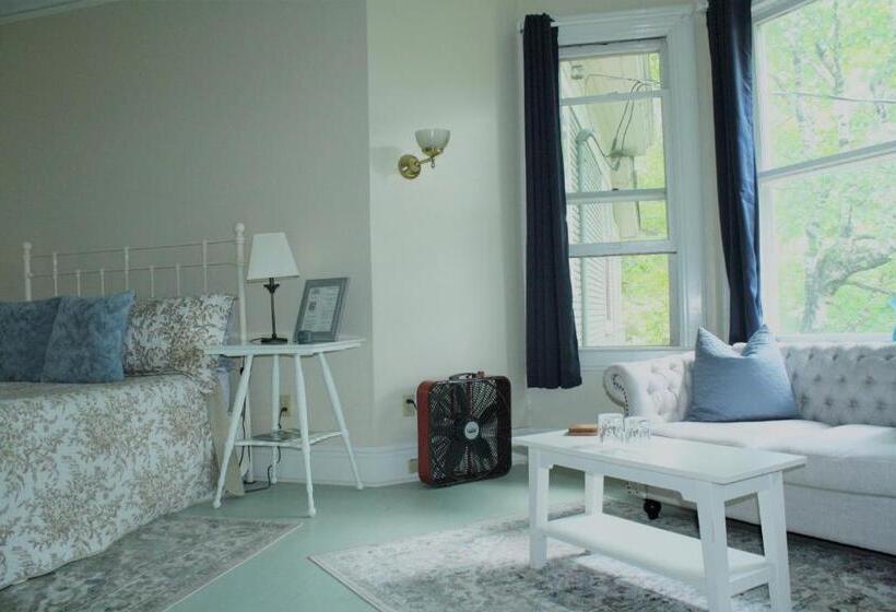 غرفة ديلوكس, Franklin Manor Bed And Breakfast