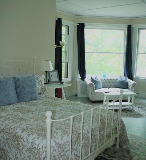 غرفة ديلوكس, Franklin Manor Bed And Breakfast