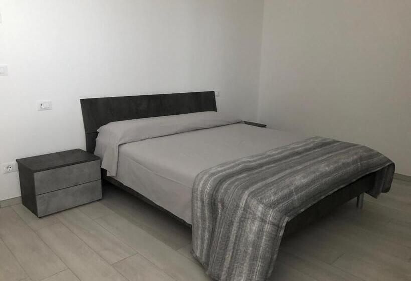 スタンダードルーム, Roomscarli