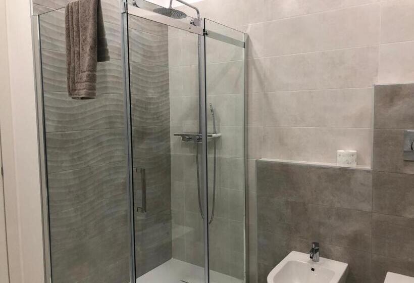 スタンダードルーム, Roomscarli