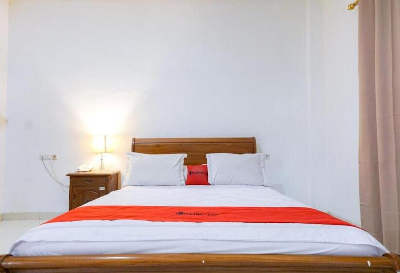 デラックスルーム, Reddoorz @ Avros Guest House Medan