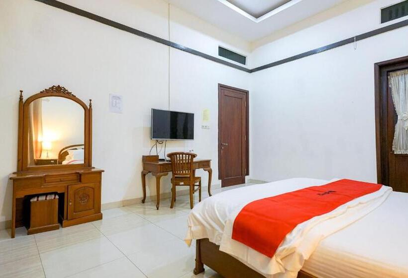 スイート, Reddoorz @ Avros Guest House Medan