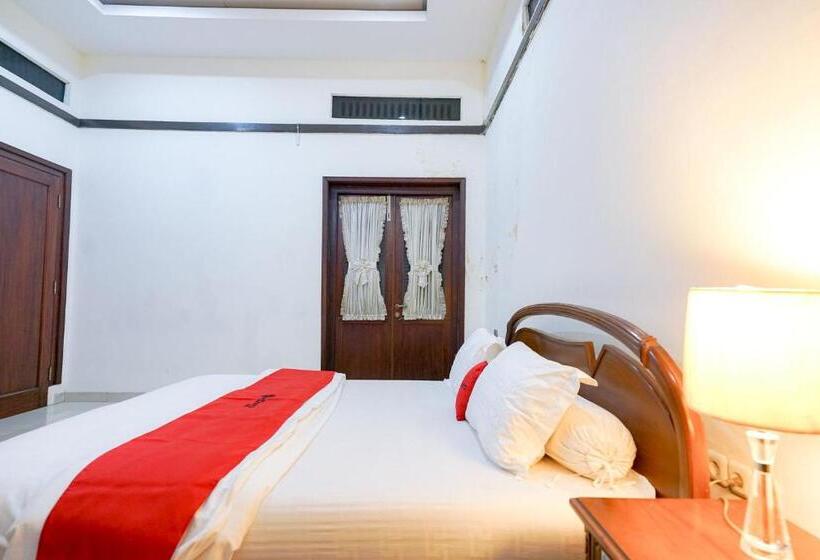 スイート, Reddoorz @ Avros Guest House Medan