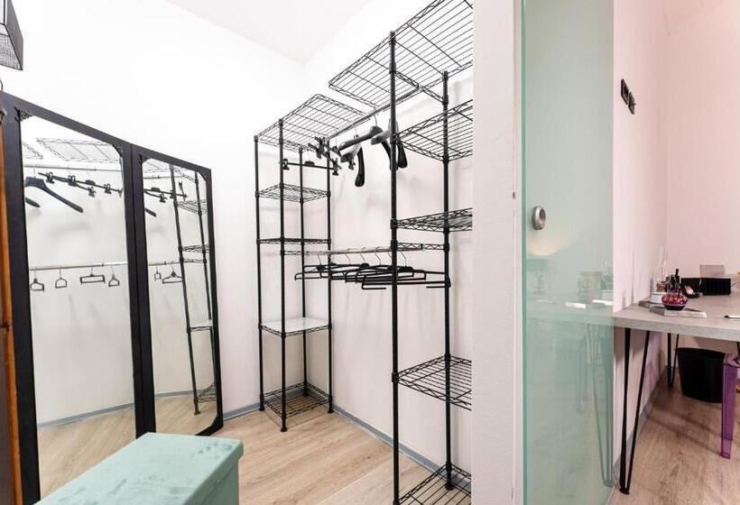 غرفة قياسية, Camere Ca + Millo